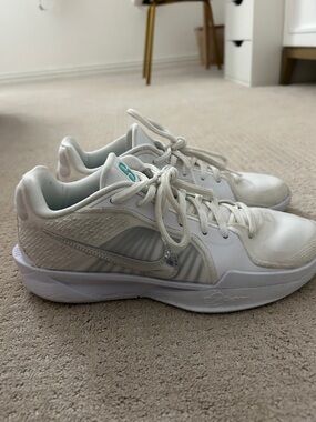 Nike women’s Sabrina’s basketball shoes